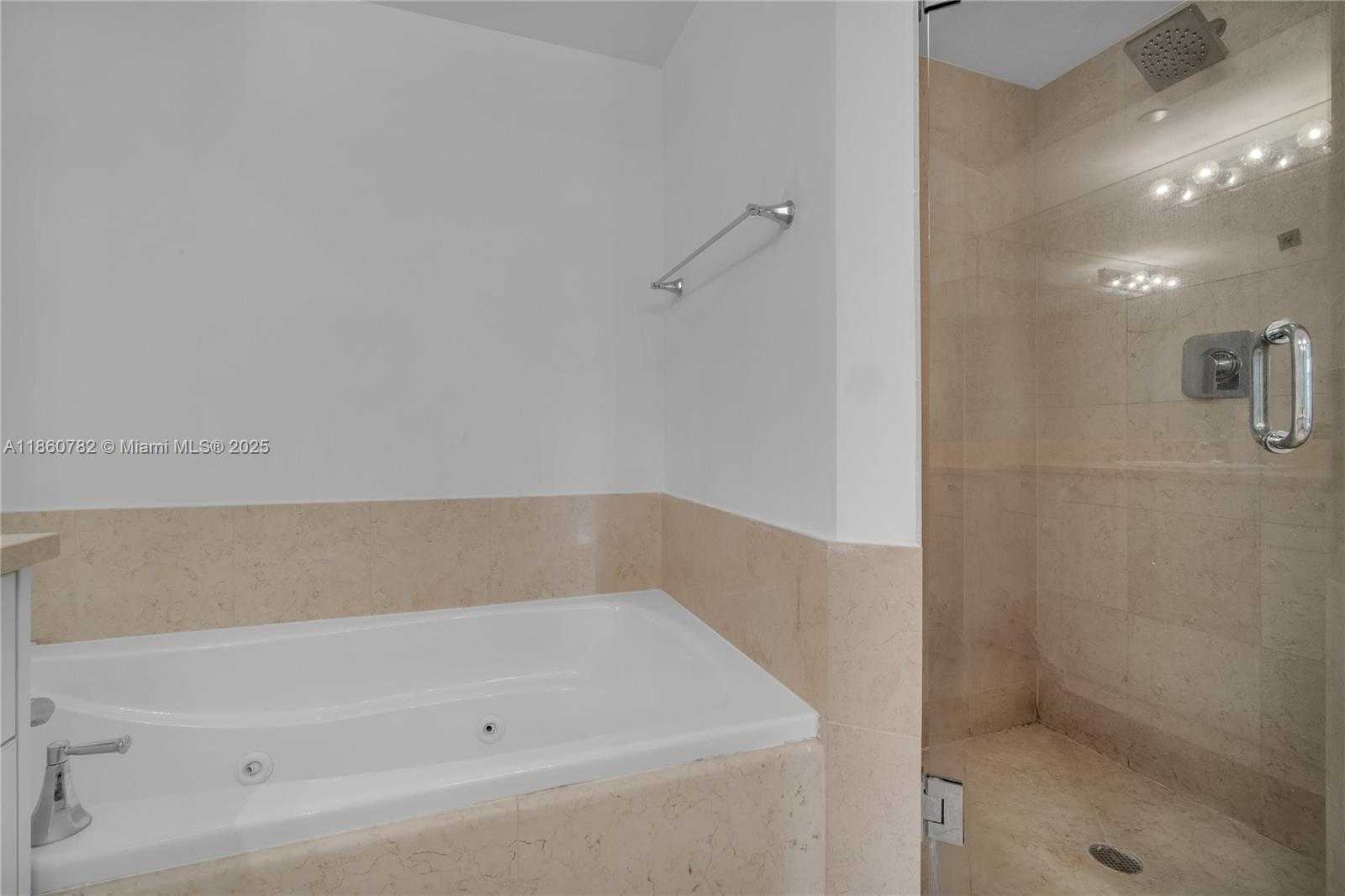 Small Image of 19900 EAST COUNTRY CLUB DR #308, Aventura Number 53
