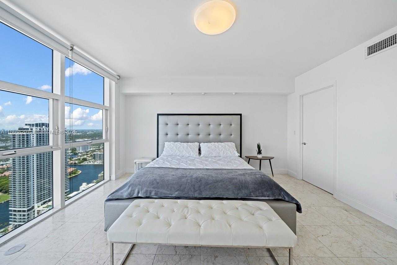 Small Image of 1830 SOUTH OCEAN DR #4907, Hallandale Beach Number 22