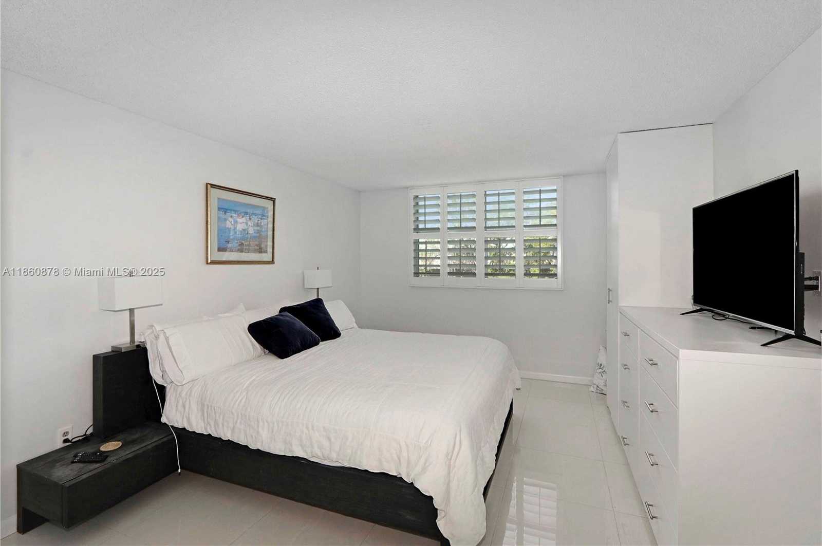 Small Image of 210 SEA VIEW DR #207, Key Biscayne Number 12