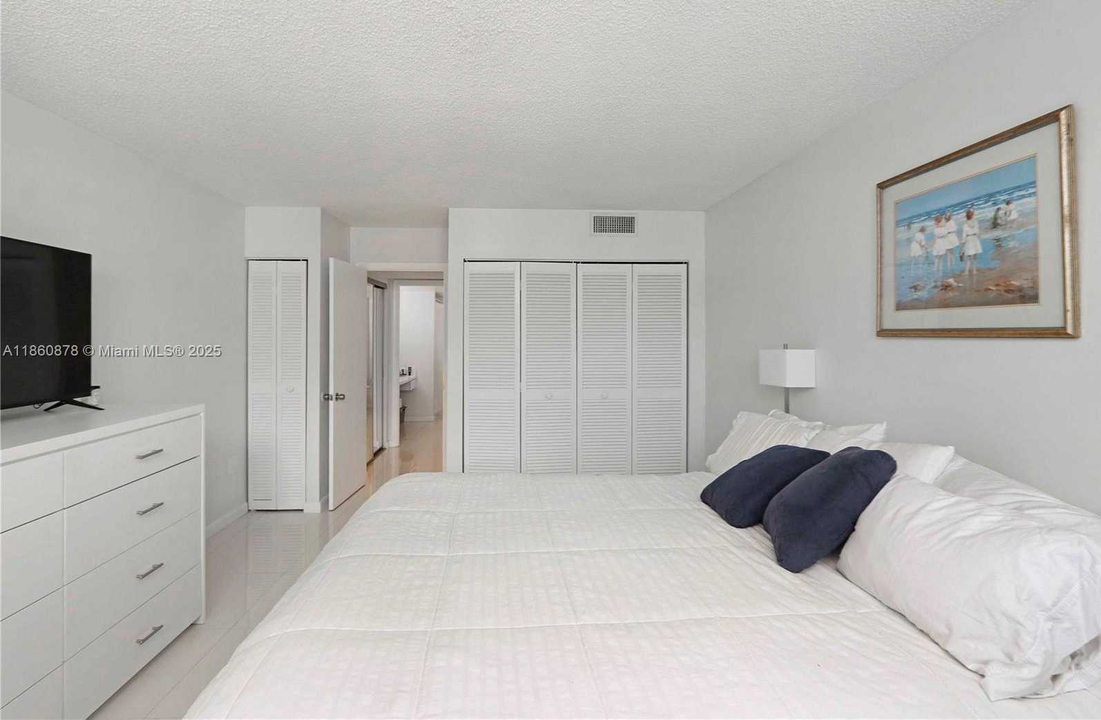 Small Image of 210 SEA VIEW DR #207, Key Biscayne Number 13