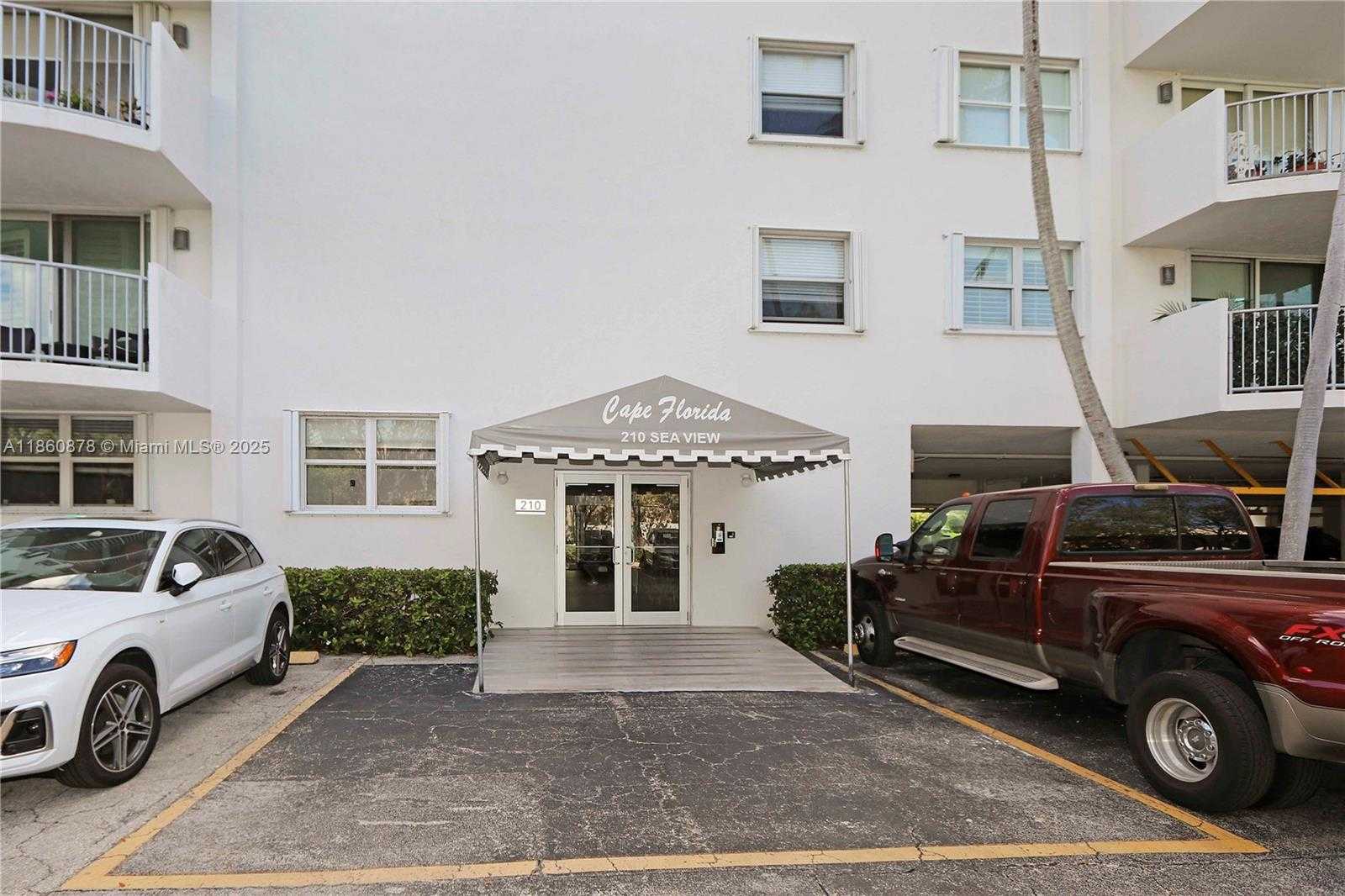 Small Image of 210 SEA VIEW DR #207, Key Biscayne Number 18