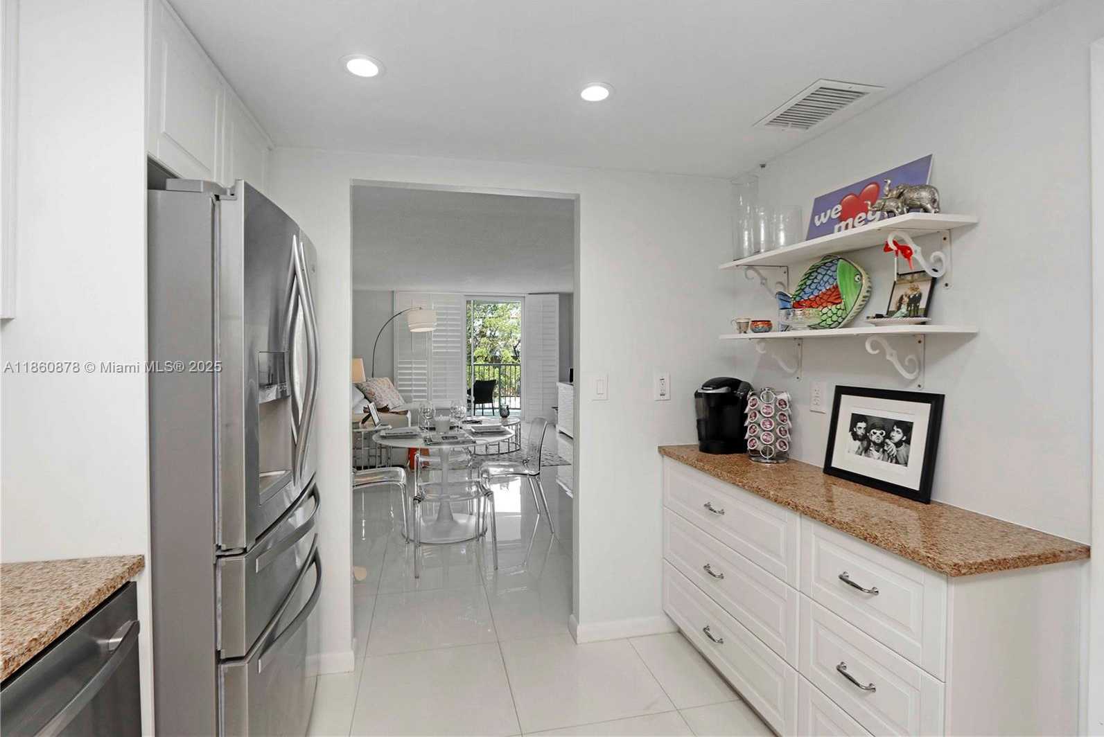 Small Image of 210 SEA VIEW DR #207, Key Biscayne Number 8