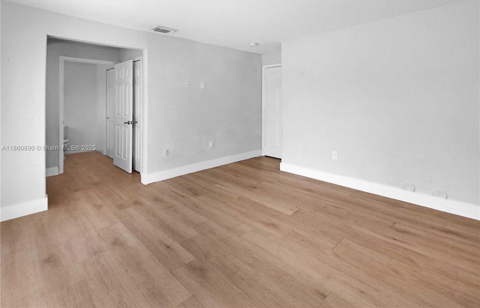 Small Image of 5725 NORTH WEST 109TH AVE #26, Doral Number 12