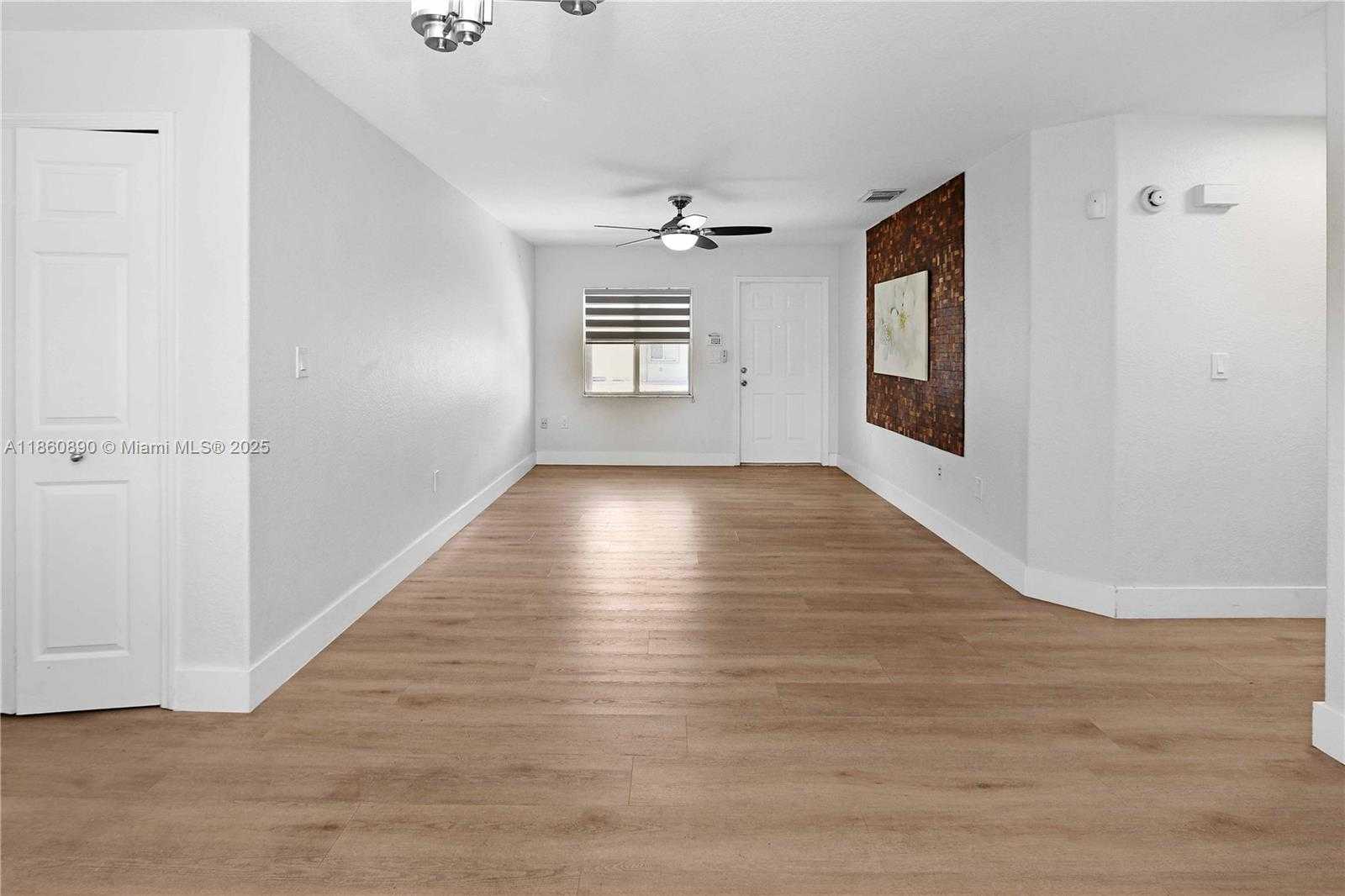 Small Image of 5725 NORTH WEST 109TH AVE #26, Doral Number 8