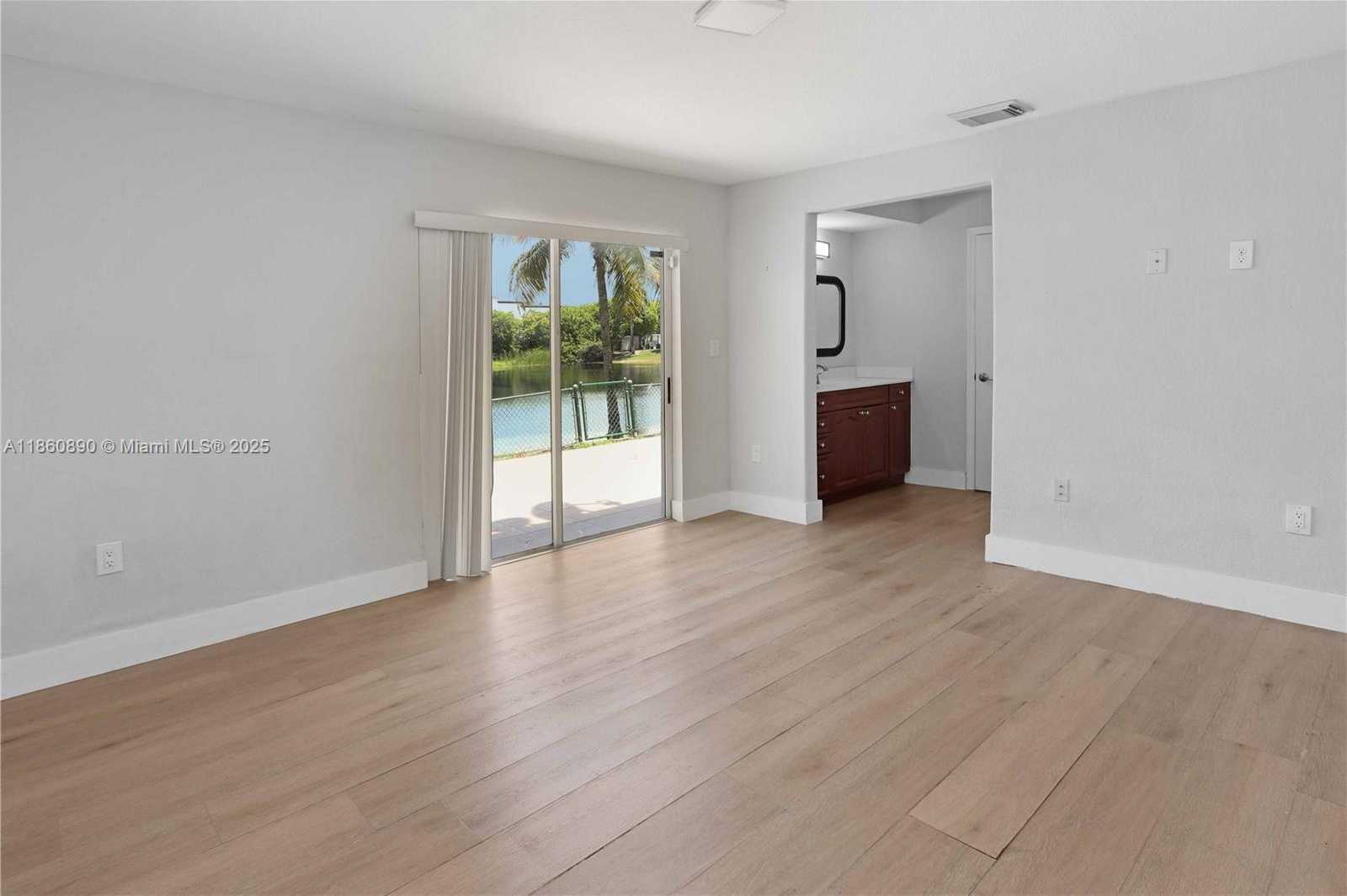 Small Image of 5725 NORTH WEST 109TH AVE #26, Doral Number 9