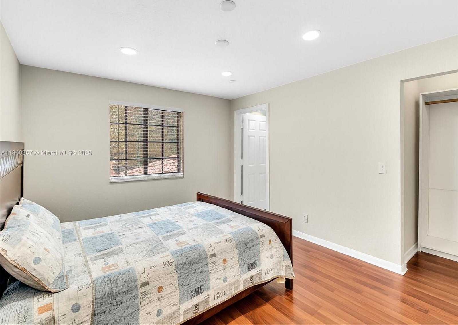 Small Image of 3853 TREE TOP DR, Weston Number 20