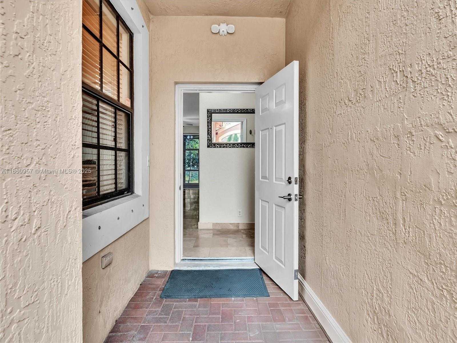 Small Image of 3853 TREE TOP DR, Weston Number 3
