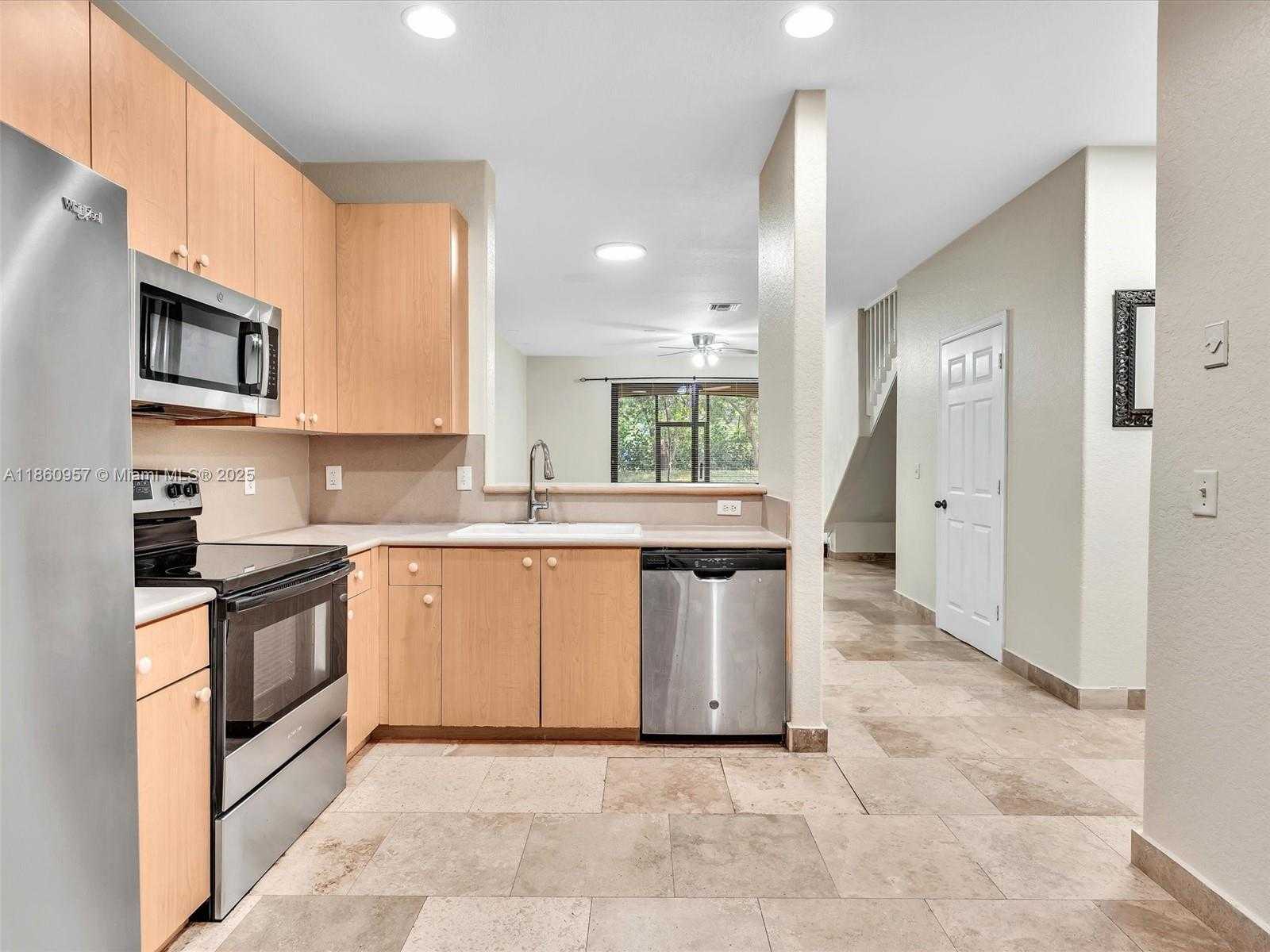 Small Image of 3853 TREE TOP DR, Weston Number 6