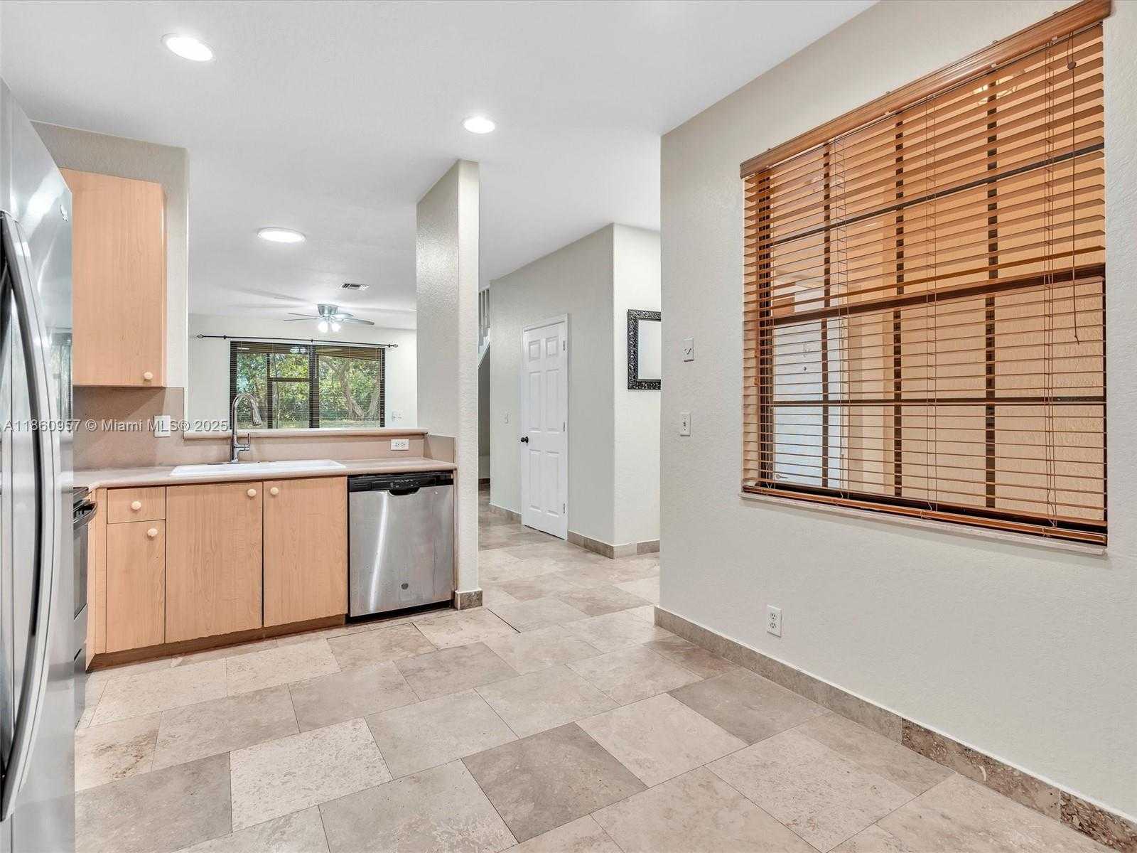 Small Image of 3853 TREE TOP DR, Weston Number 8