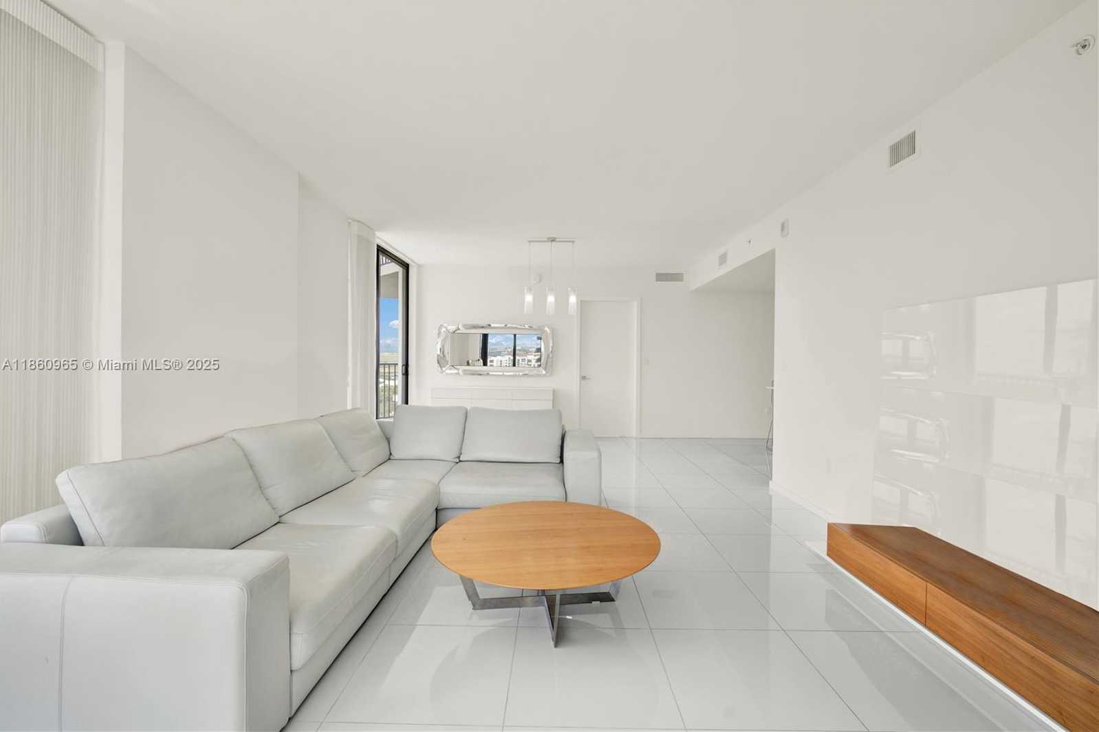 Small Image of 5300 PASEO BLVD #1202, Doral Number 11