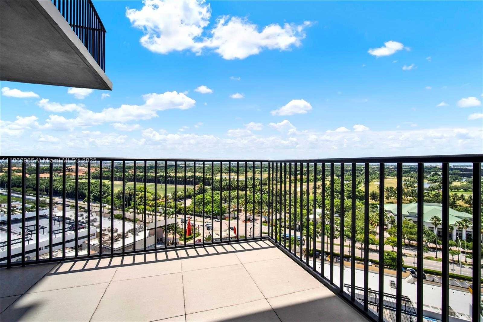 Small Image of 5300 PASEO BLVD #1202, Doral Number 12