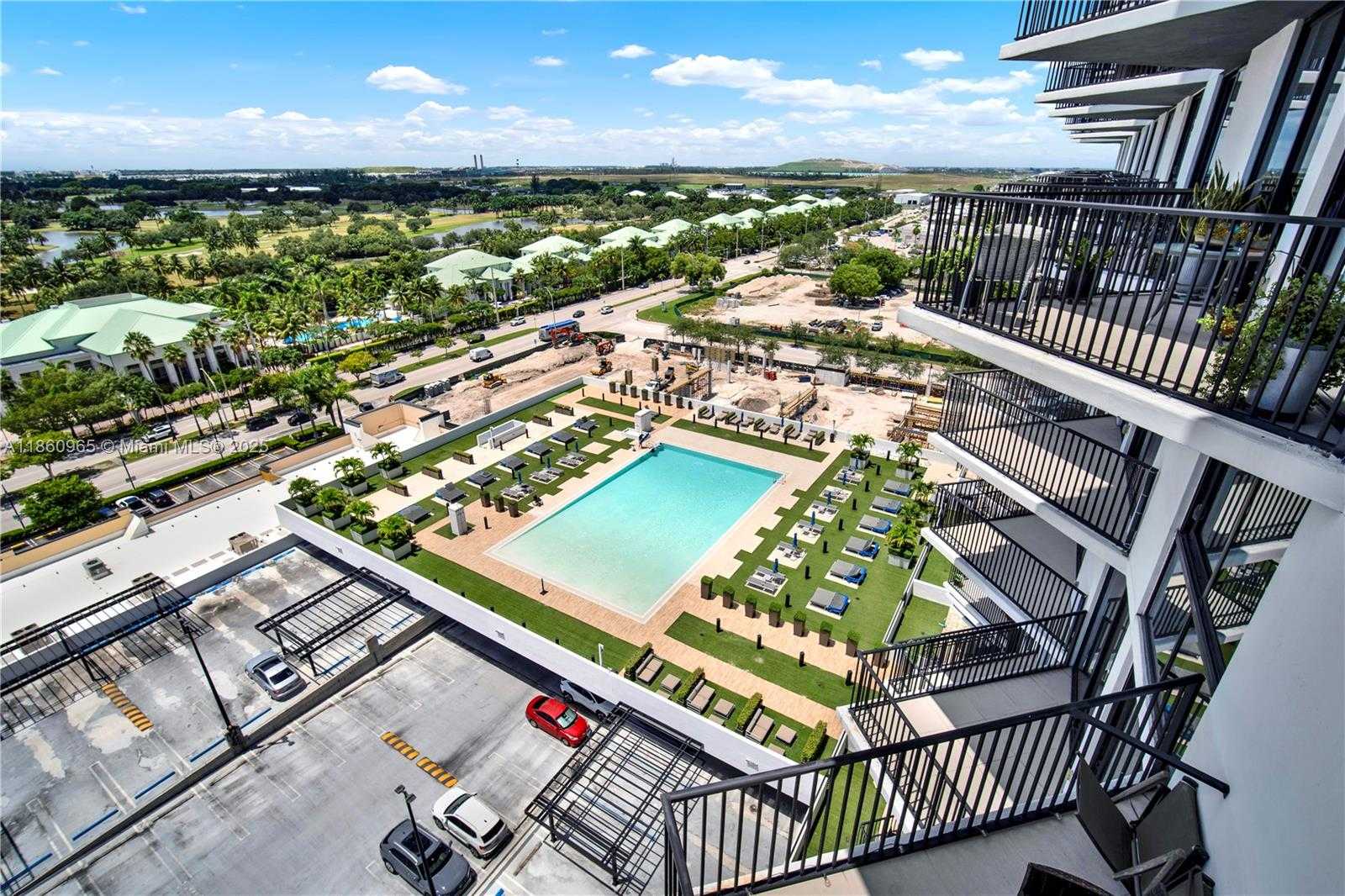 Small Image of 5300 PASEO BLVD #1202, Doral Number 17
