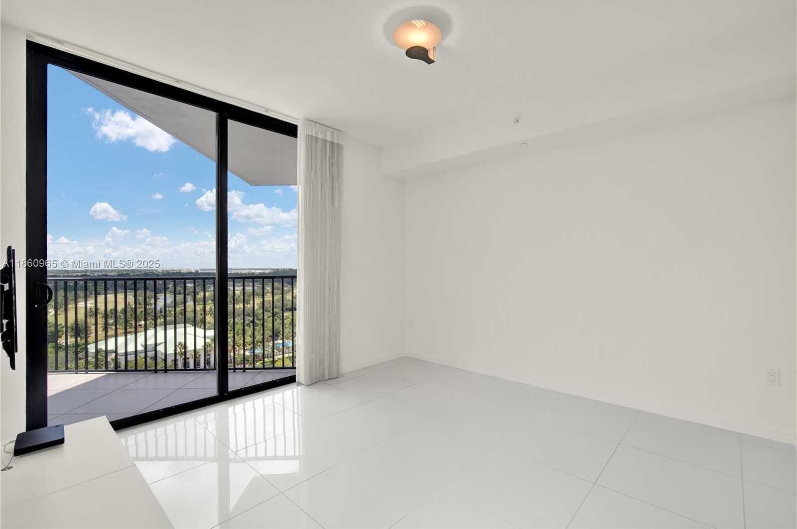 Small Image of 5300 PASEO BLVD #1202, Doral Number 18