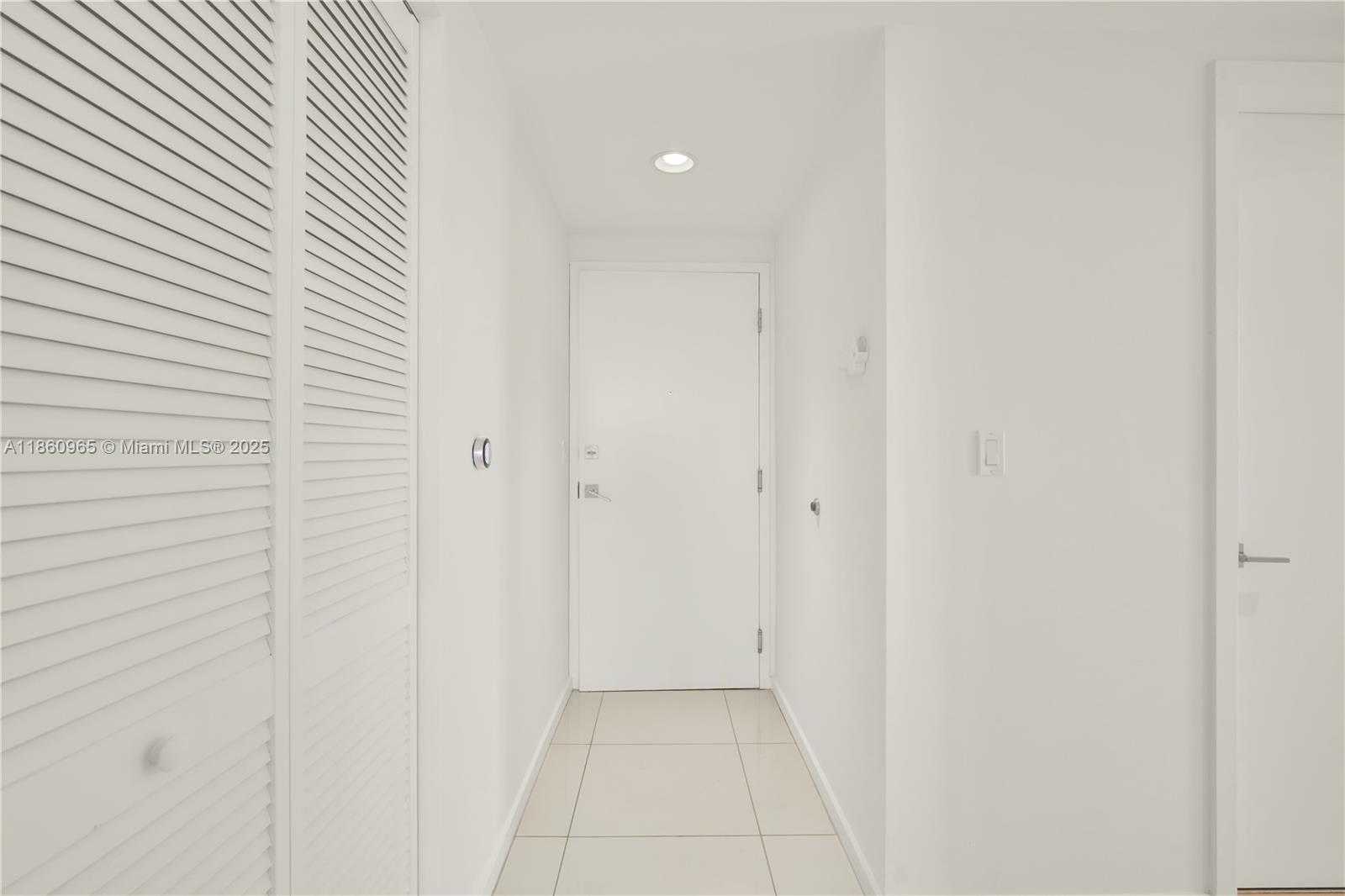 Small Image of 5300 PASEO BLVD #1202, Doral Number 25