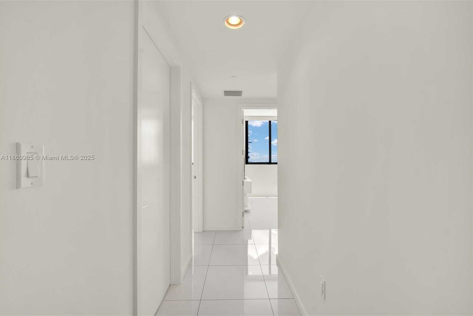 Small Image of 5300 PASEO BLVD #1202, Doral Number 26