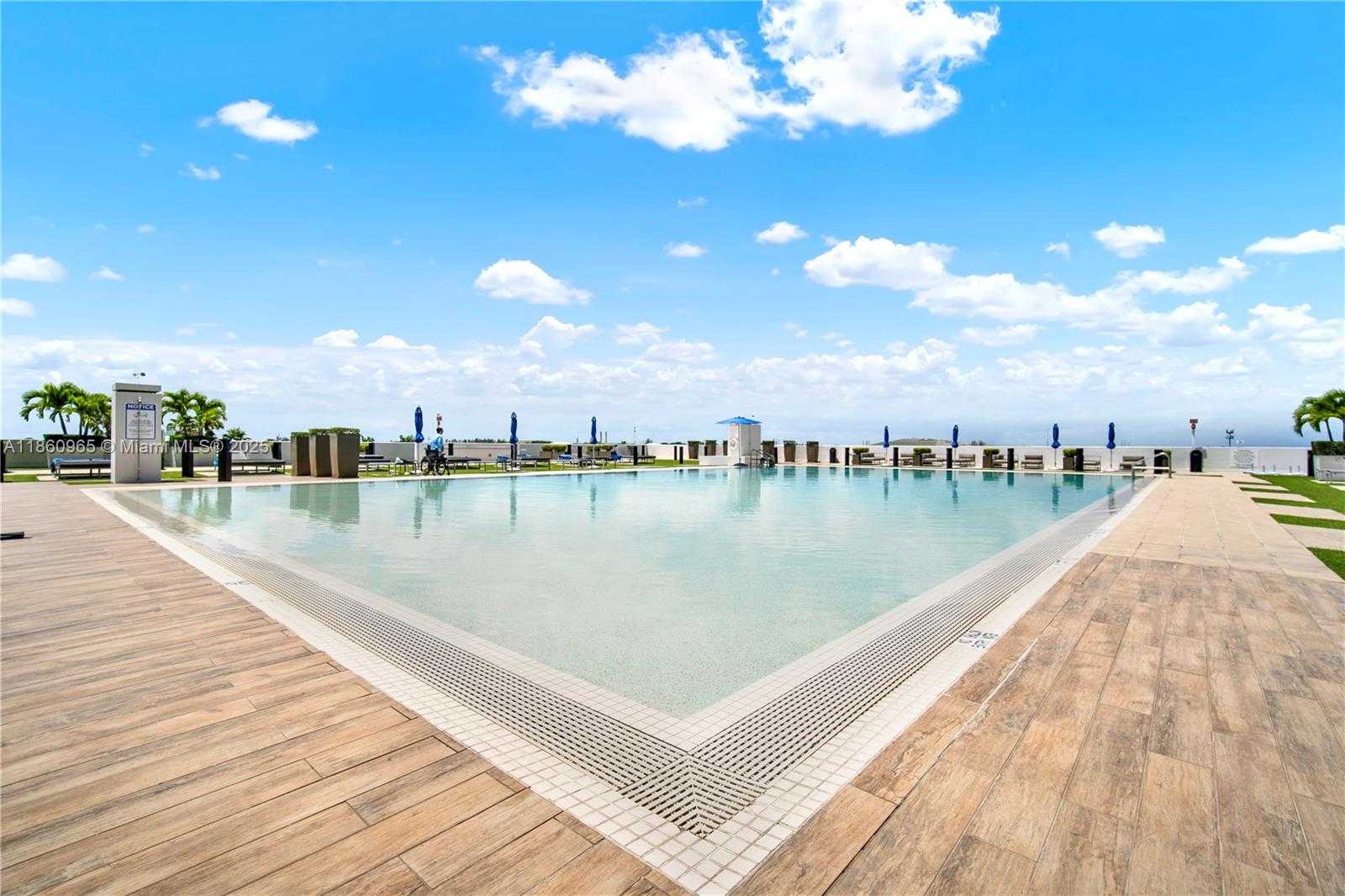 Small Image of 5300 PASEO BLVD #1202, Doral Number 36