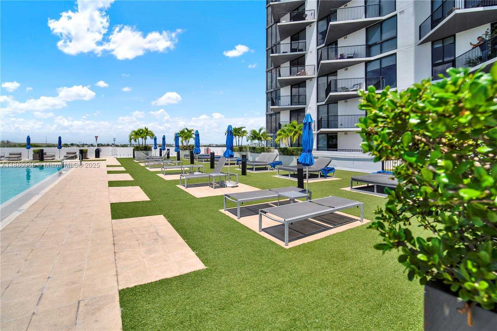 Small Image of 5300 PASEO BLVD #1202, Doral Number 39