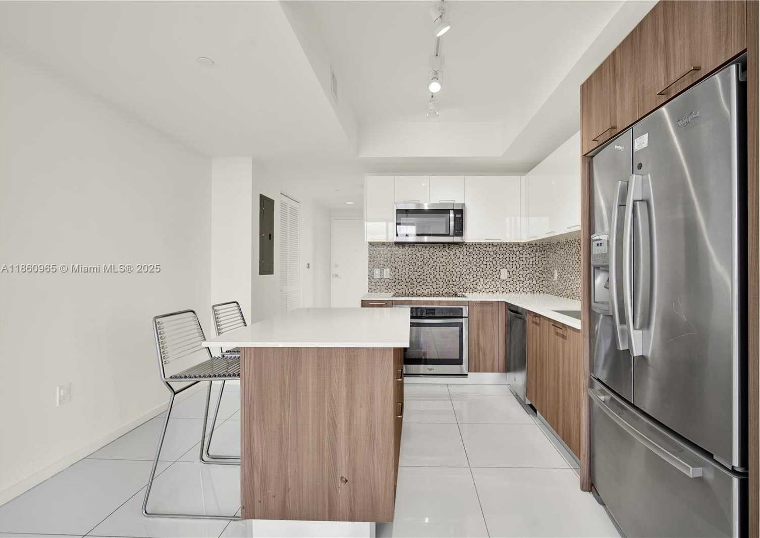 Small Image of 5300 PASEO BLVD #1202, Doral Number 4