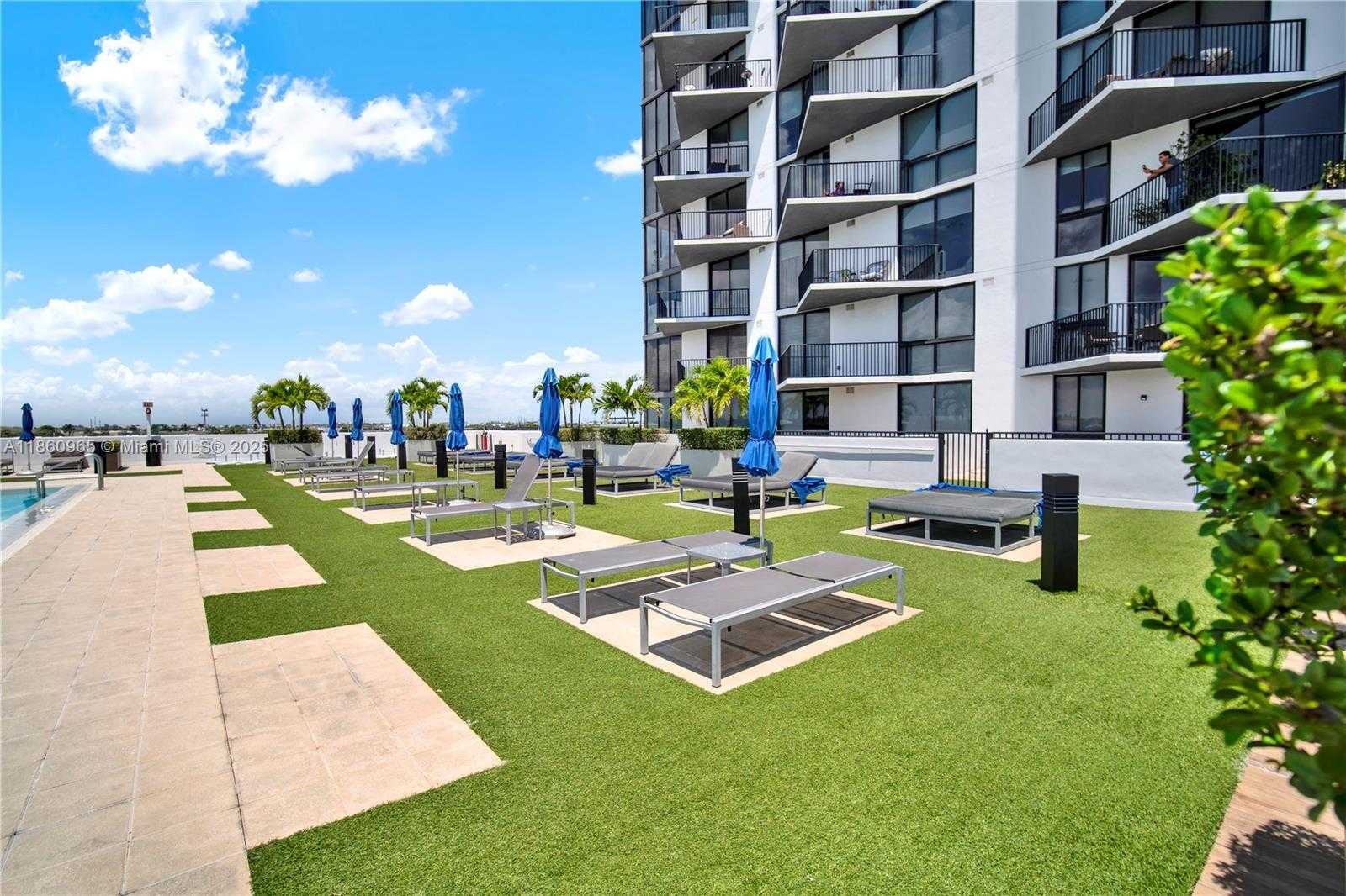 Small Image of 5300 PASEO BLVD #1202, Doral Number 40