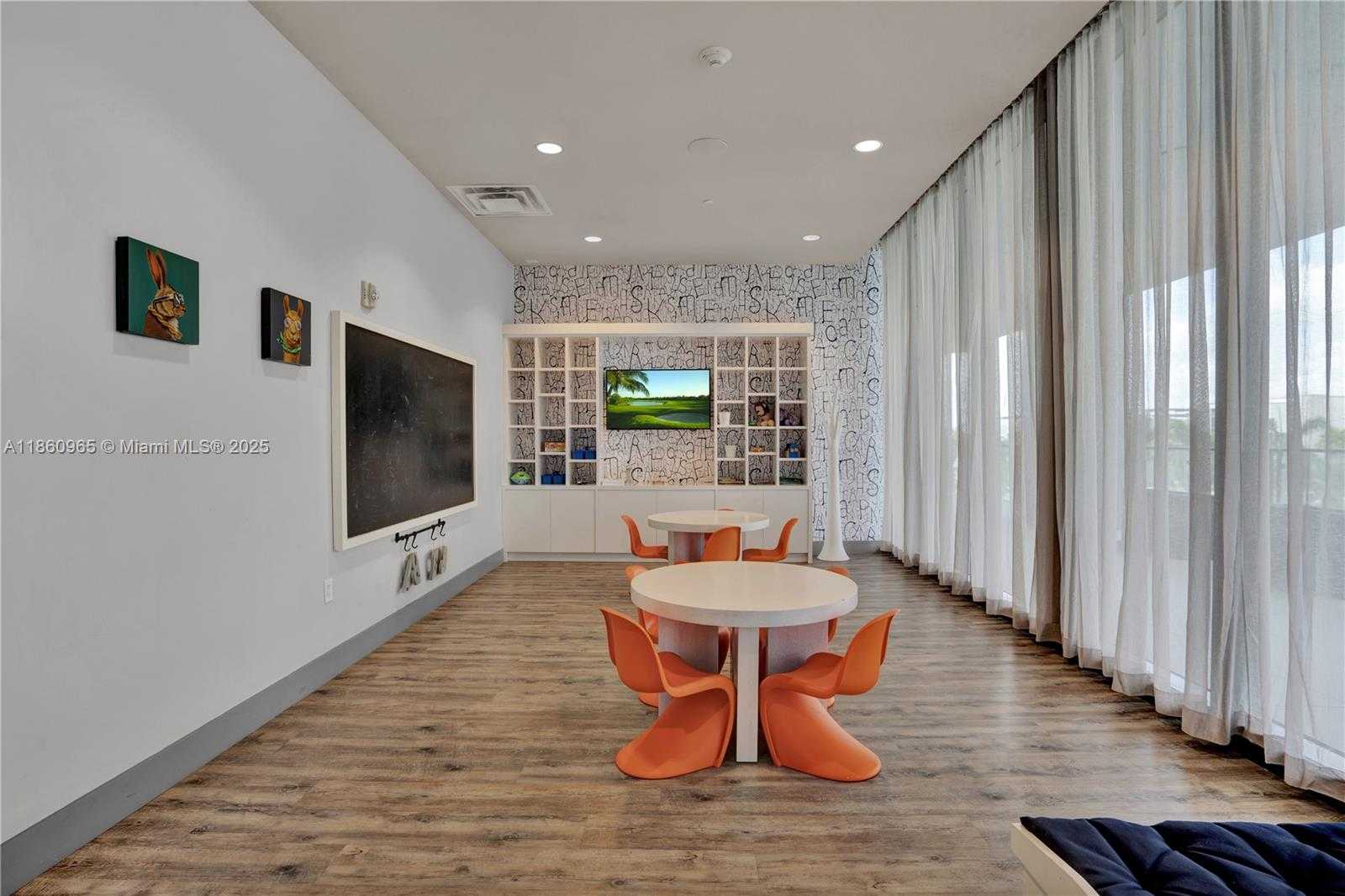 Small Image of 5300 PASEO BLVD #1202, Doral Number 52