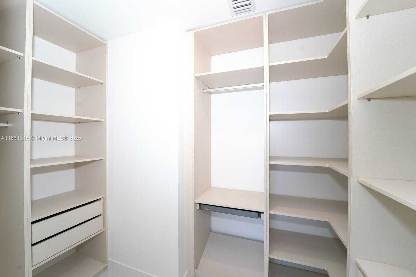 Small Image of 700 NORTH EAST 24TH ST #2904, Miami Number 13