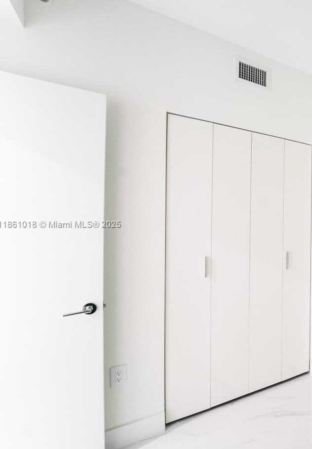 Small Image of 700 NORTH EAST 24TH ST #2904, Miami Number 22