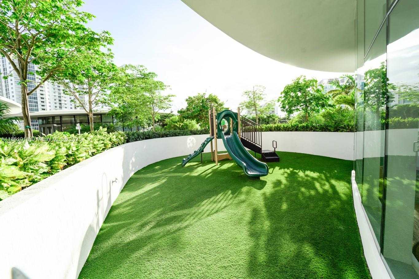 Small Image of 700 NORTH EAST 24TH ST #2904, Miami Number 37