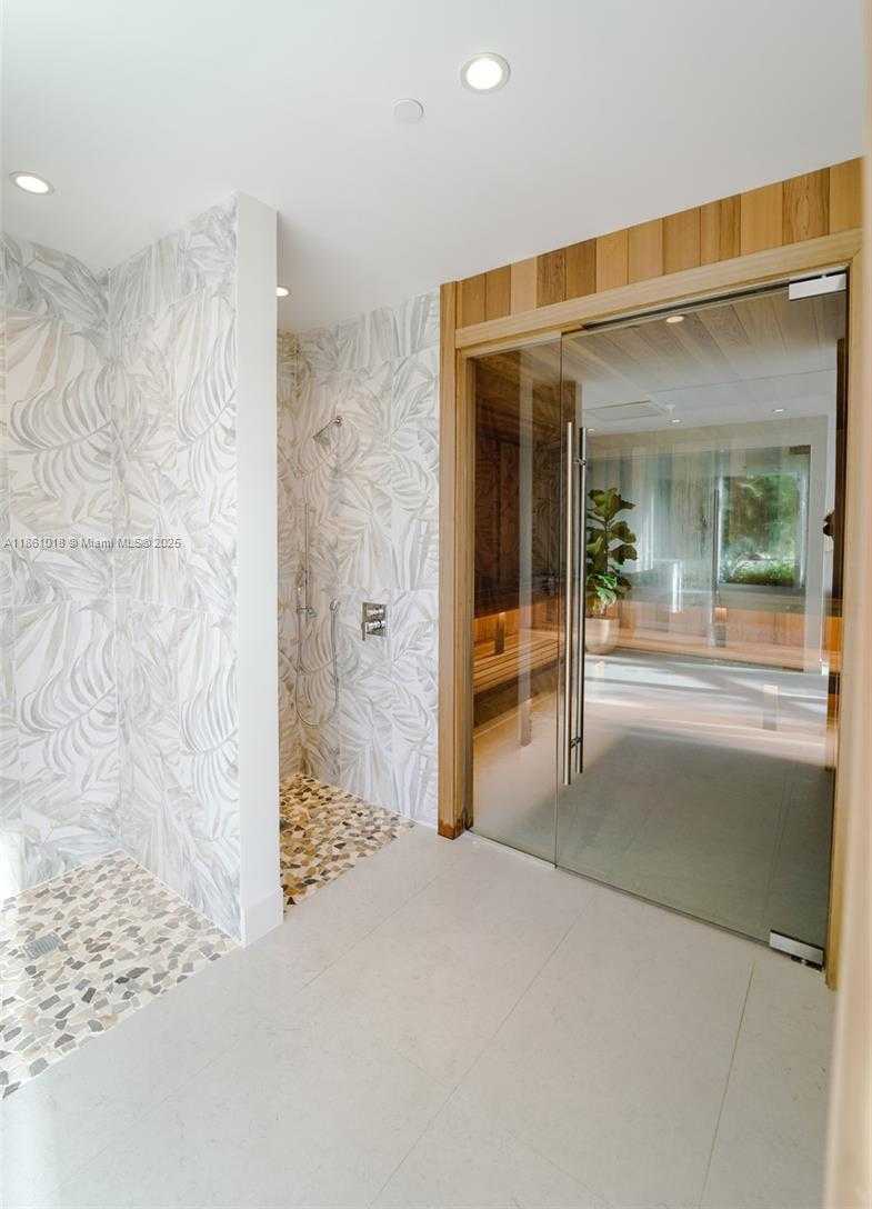Small Image of 700 NORTH EAST 24TH ST #2904, Miami Number 46