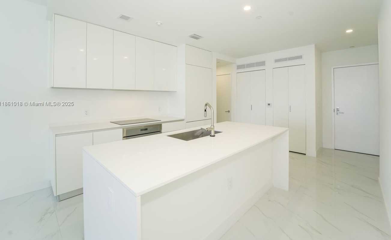 Small Image of 700 NORTH EAST 24TH ST #2904, Miami Number 6