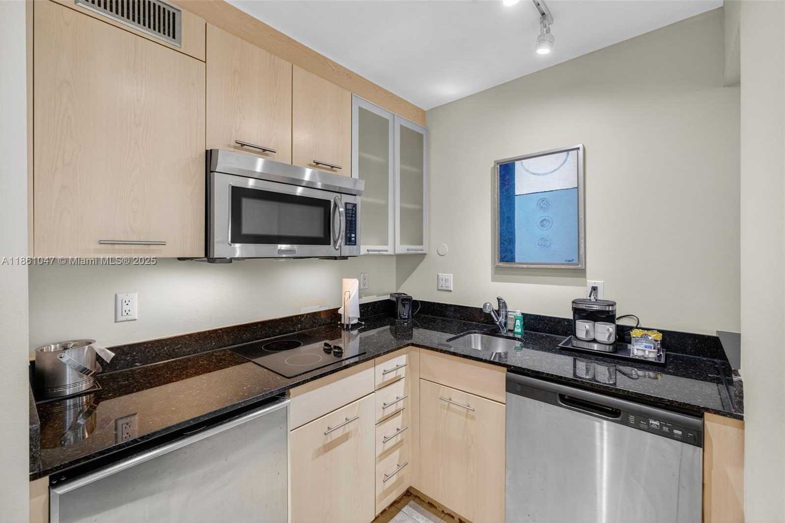 Small Image of 2670 EAST SUNRISE BLVD #1005, Fort Lauderdale Number 5