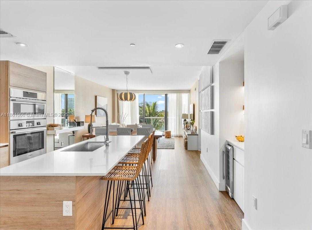 Small Image of 10201 EAST BAY HARBOR DR #304, Bay Harbor Islands Number 13