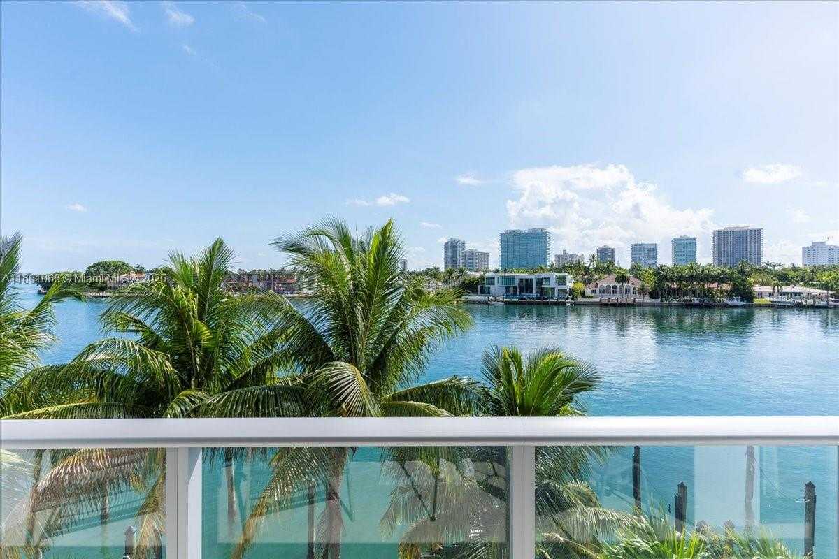 Small Image of 10201 EAST BAY HARBOR DR #304, Bay Harbor Islands Number 18