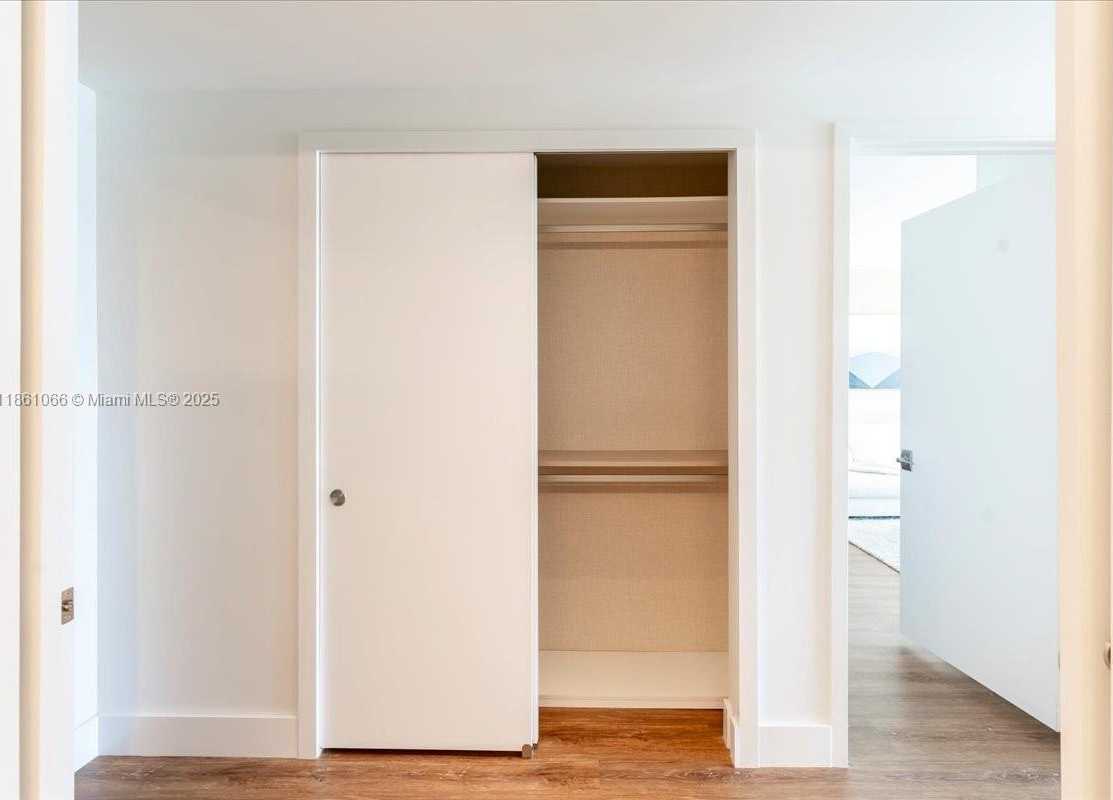 Small Image of 10201 EAST BAY HARBOR DR #304, Bay Harbor Islands Number 25