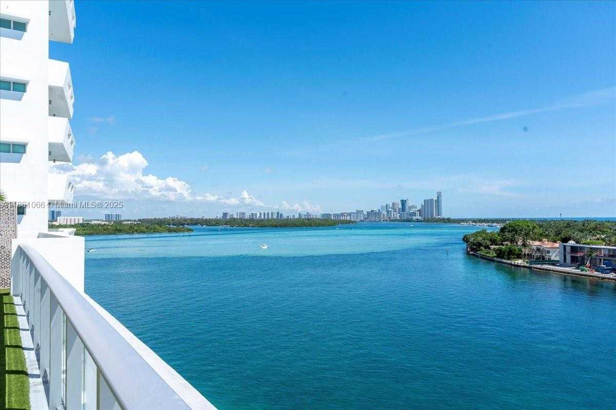Small Image of 10201 EAST BAY HARBOR DR #304, Bay Harbor Islands Number 35