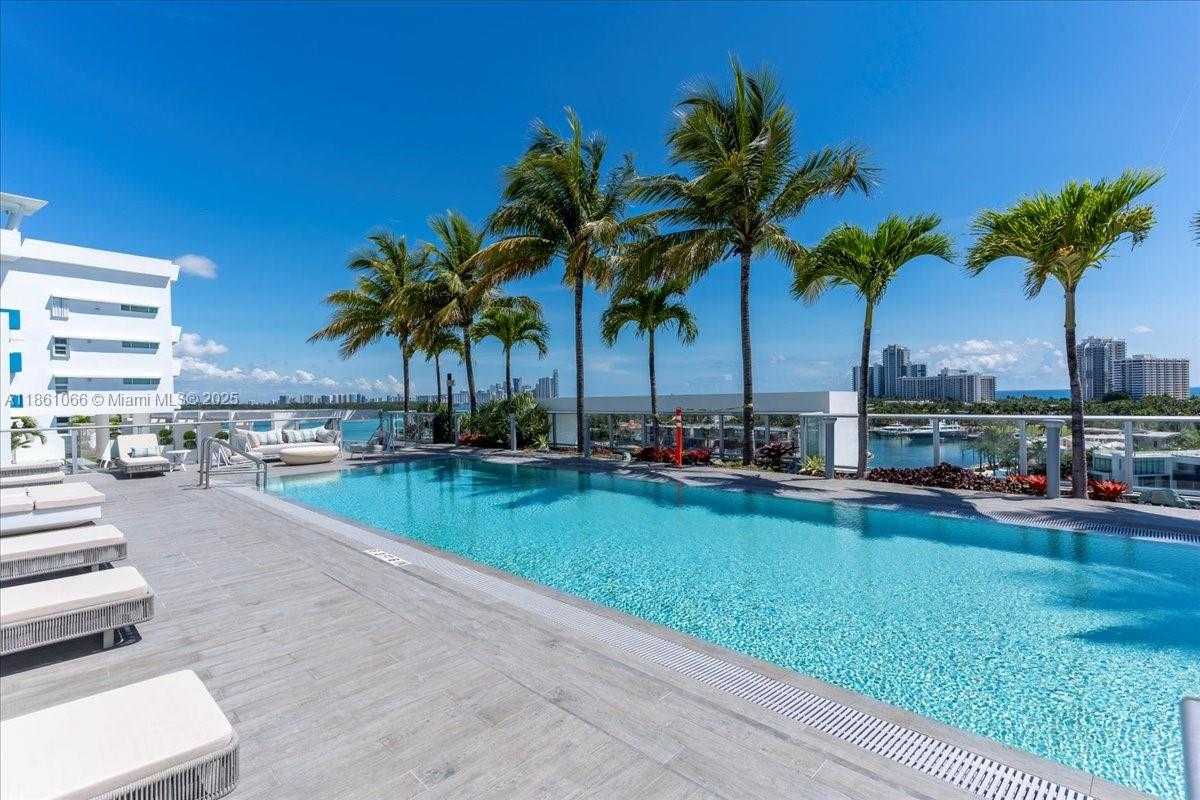 Small Image of 10201 EAST BAY HARBOR DR #304, Bay Harbor Islands Number 36