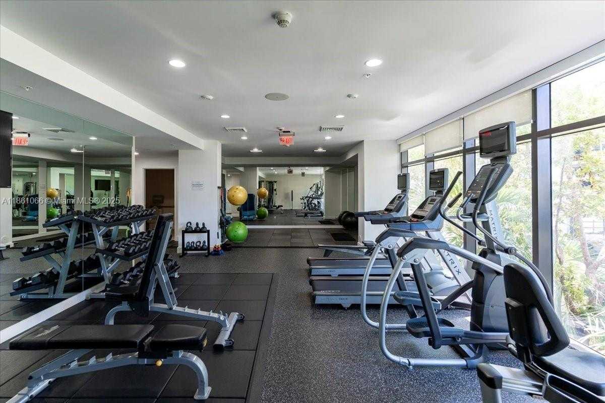 Small Image of 10201 EAST BAY HARBOR DR #304, Bay Harbor Islands Number 43