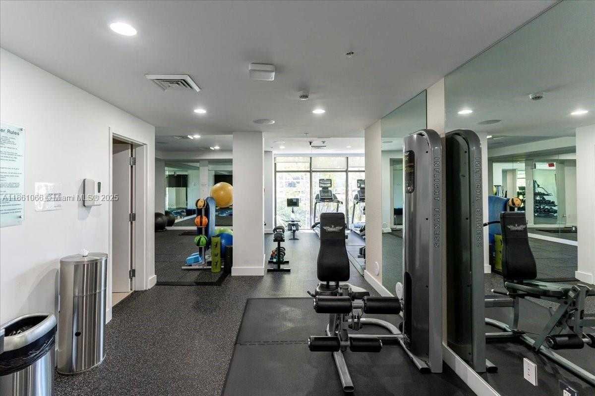 Small Image of 10201 EAST BAY HARBOR DR #304, Bay Harbor Islands Number 44
