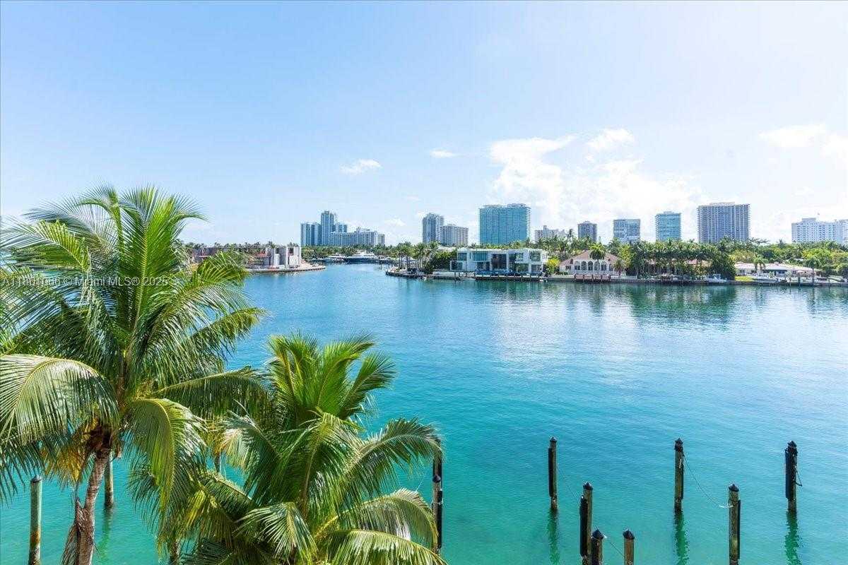 Small Image of 10201 EAST BAY HARBOR DR #304, Bay Harbor Islands Number 5
