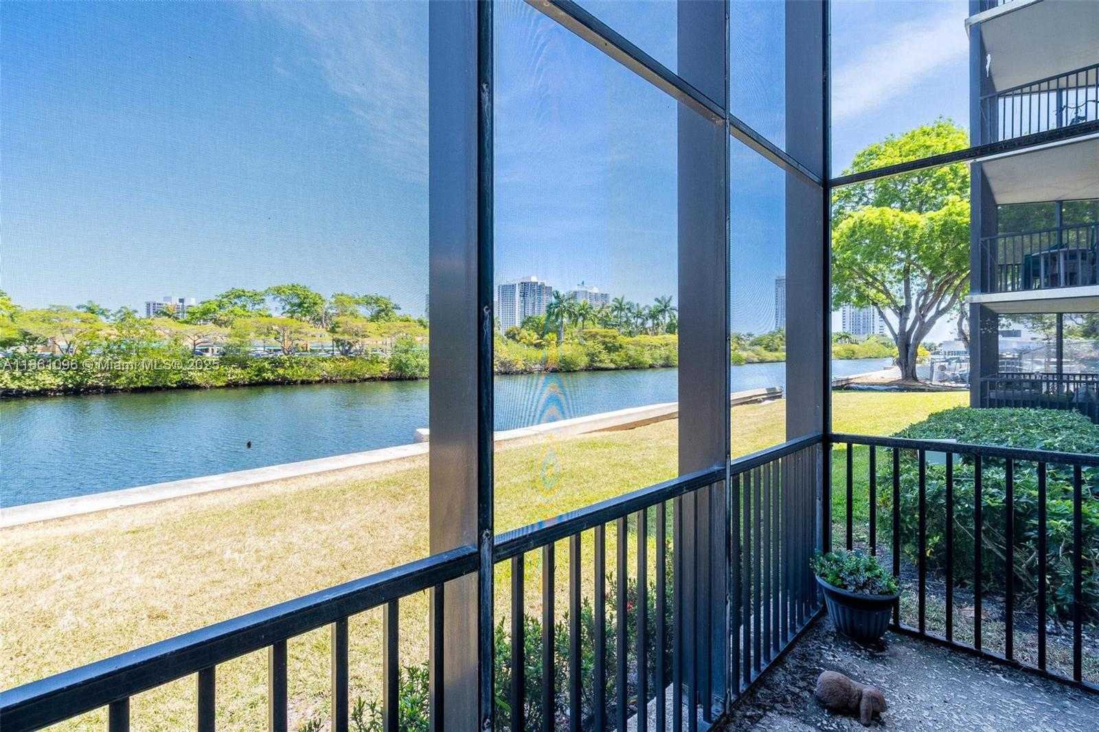 Small Image of 3475 NORTH COUNTRY CLUB DR #E119, Aventura Number 33