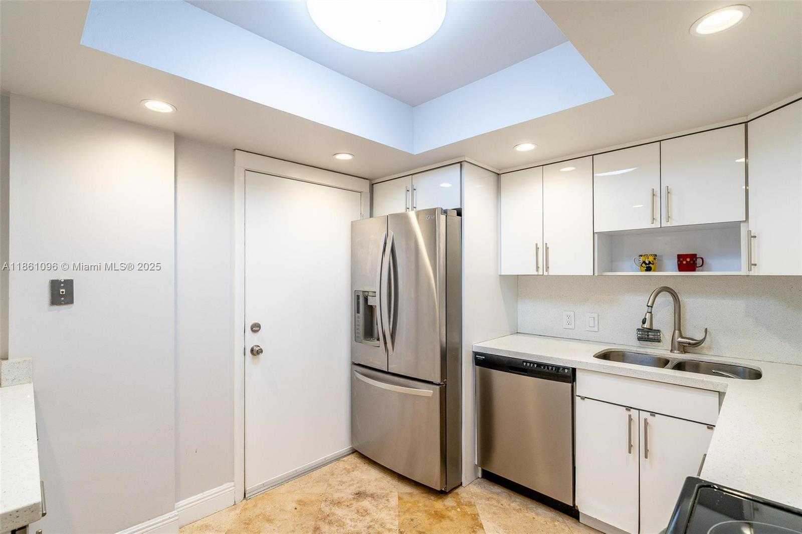 Small Image of 3475 NORTH COUNTRY CLUB DR #E119, Aventura Number 8