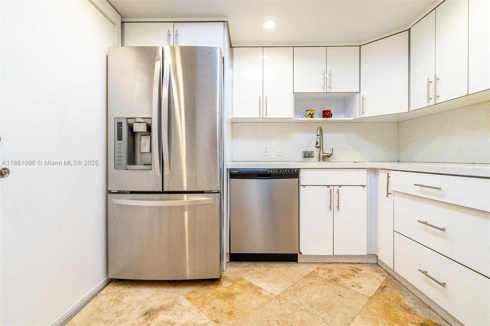 Small Image of 3475 NORTH COUNTRY CLUB DR #E119, Aventura Number 9