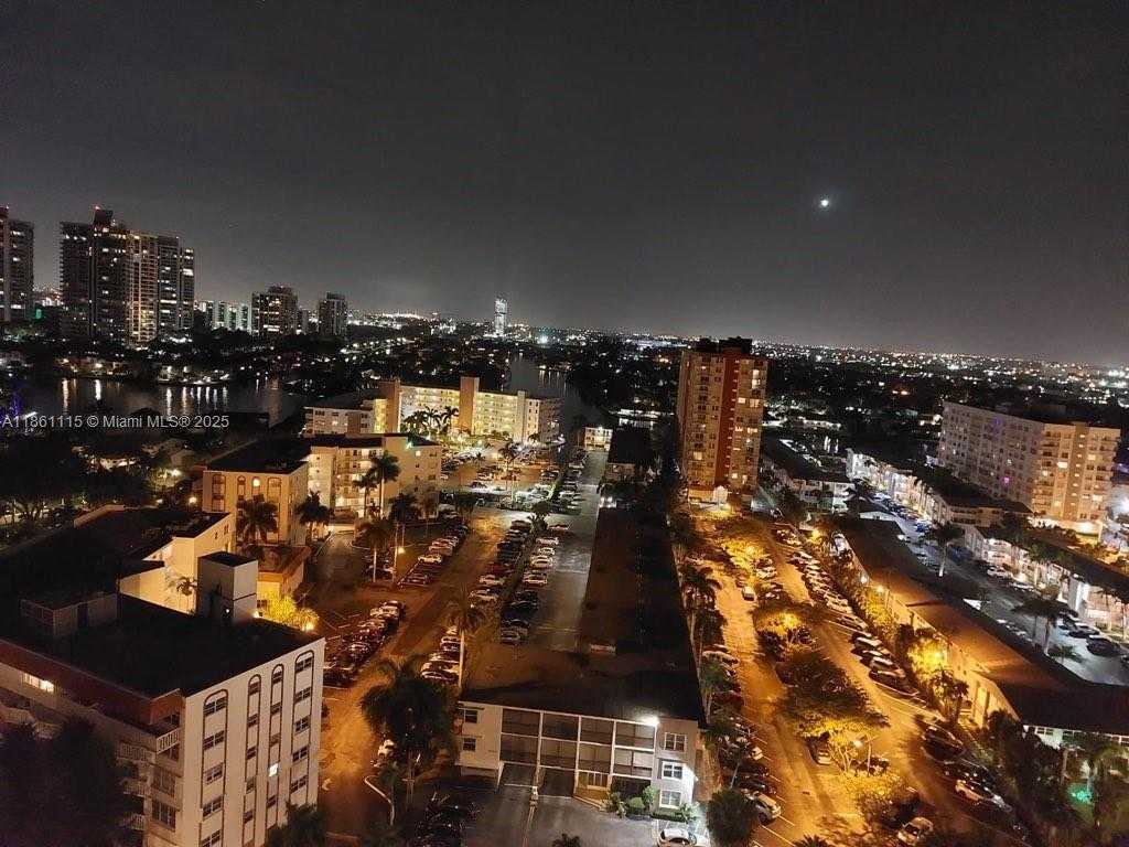 Small Image of 3180 SOUTH OCEAN DR #1721, Hallandale Beach Number 13