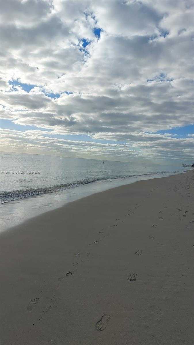 Small Image of 3180 SOUTH OCEAN DR #1721, Hallandale Beach Number 15