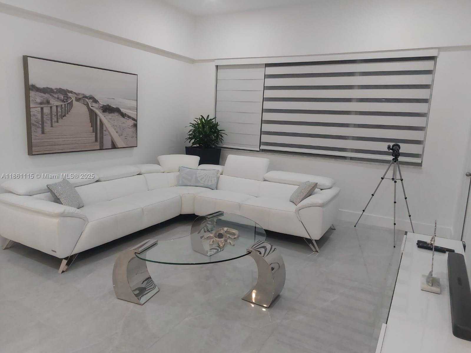 Small Image of 3180 SOUTH OCEAN DR #1721, Hallandale Beach Number 7