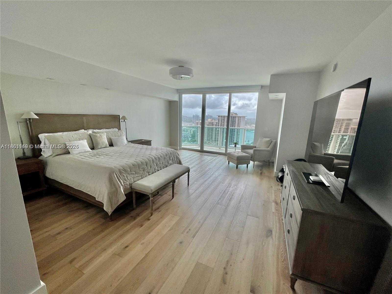 Small Image of 3301 NORTH EAST 183RD ST #2509, Aventura Number 12