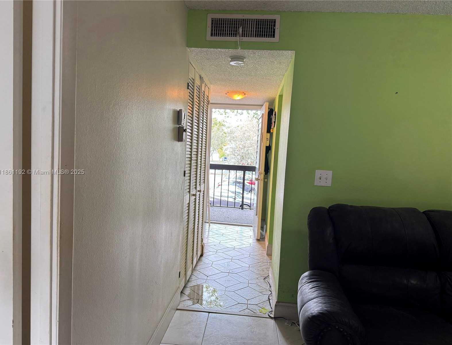 Small Image of 3090 HOLIDAY SPRINGS BLVD #206, Margate Number 23
