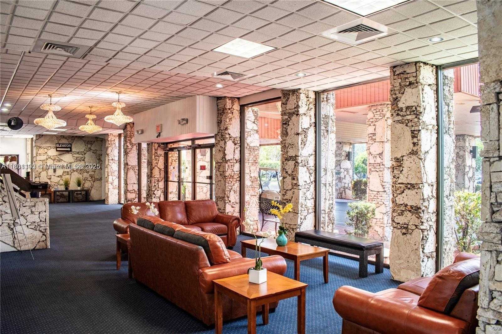 Small Image of 3090 HOLIDAY SPRINGS BLVD #206, Margate Number 4