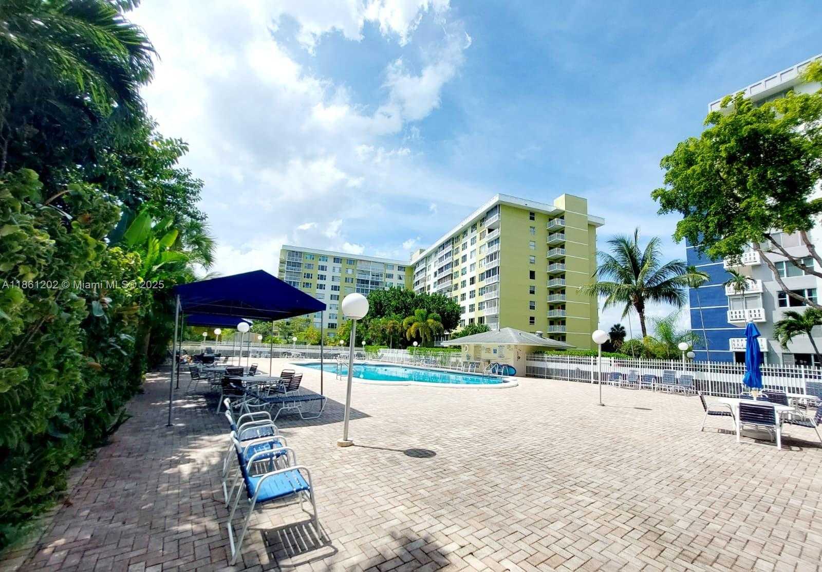 Small Image of 4400 HILLCREST DR #1005A, Hollywood Number 37
