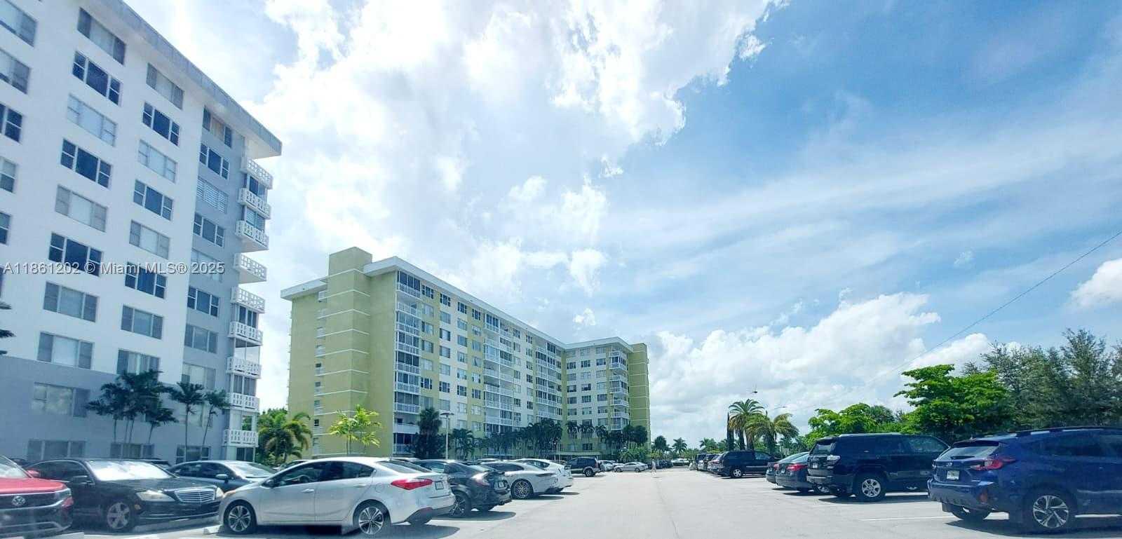 Small Image of 4400 HILLCREST DR #1005A, Hollywood Number 45