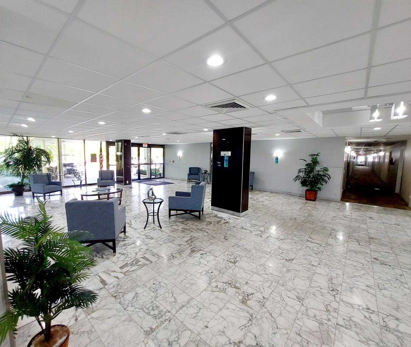 Small Image of 4400 HILLCREST DR #1005A, Hollywood Number 6